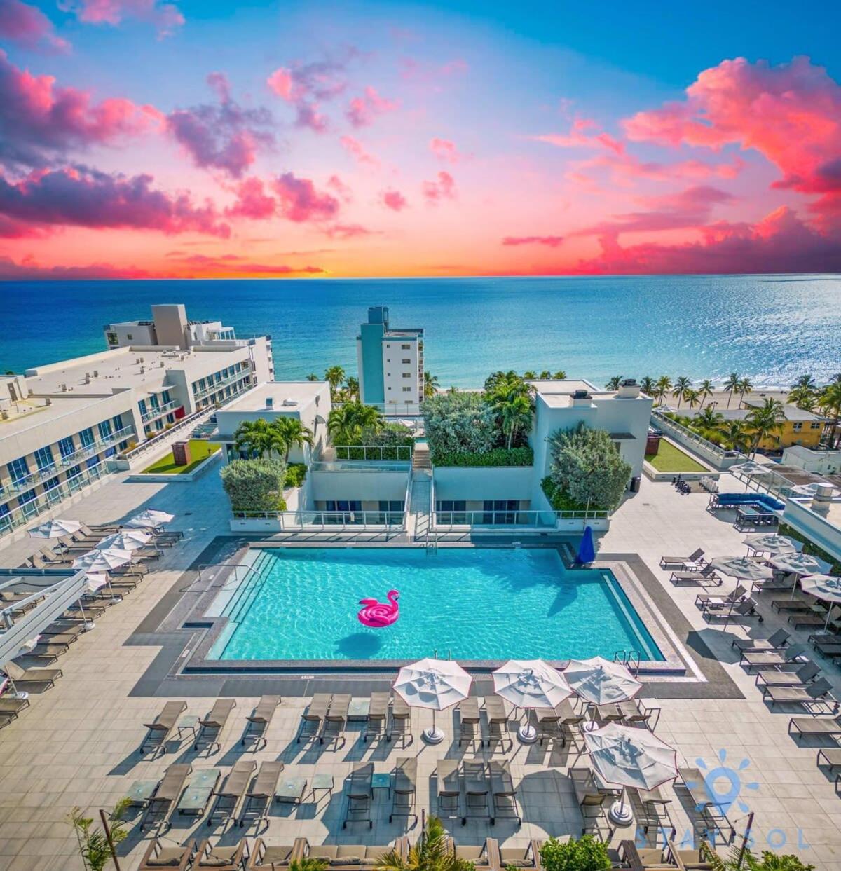 Rooftop Pool & Hot Tub - Gym - Hollywood Beach Экстерьер фото