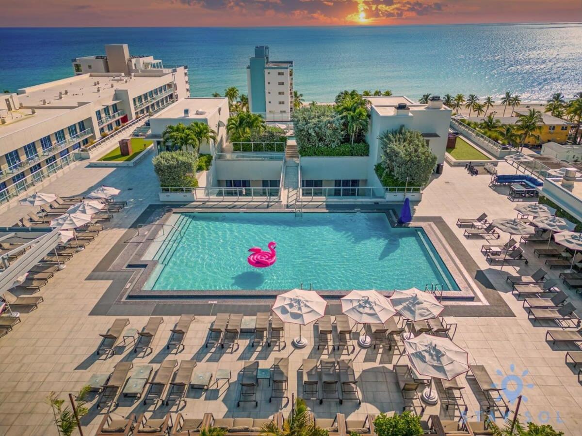 Rooftop Pool & Hot Tub - Gym - Hollywood Beach Экстерьер фото