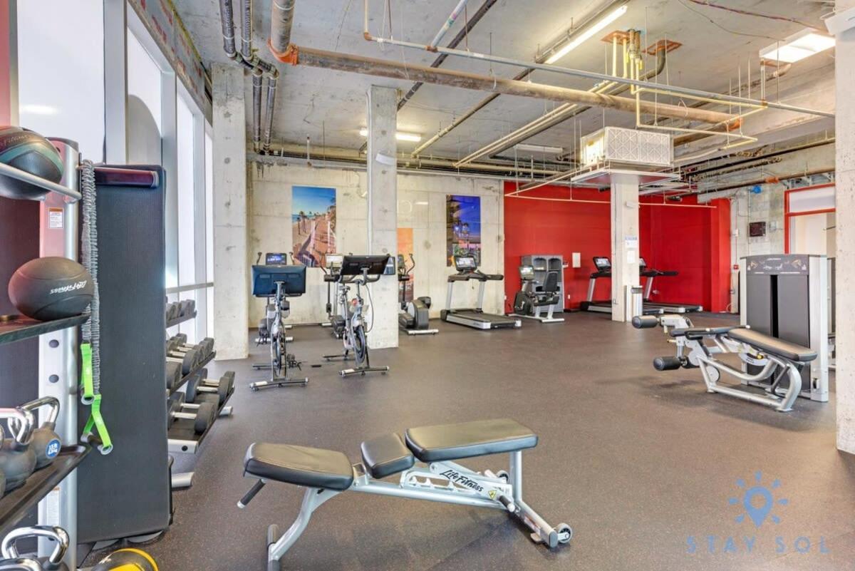 Rooftop Pool & Hot Tub - Gym - Hollywood Beach Экстерьер фото