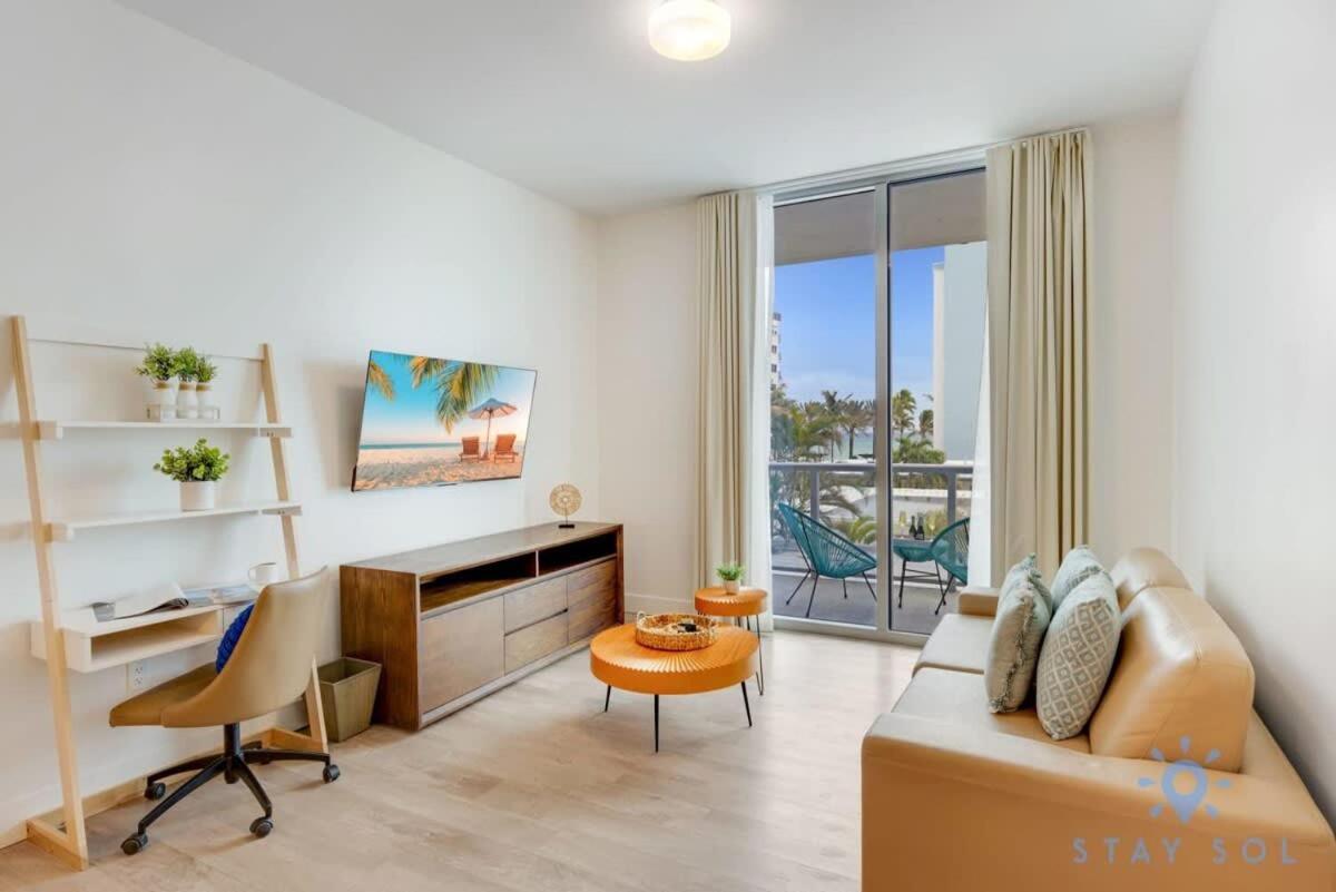 Rooftop Pool & Hot Tub - Gym - Hollywood Beach Экстерьер фото